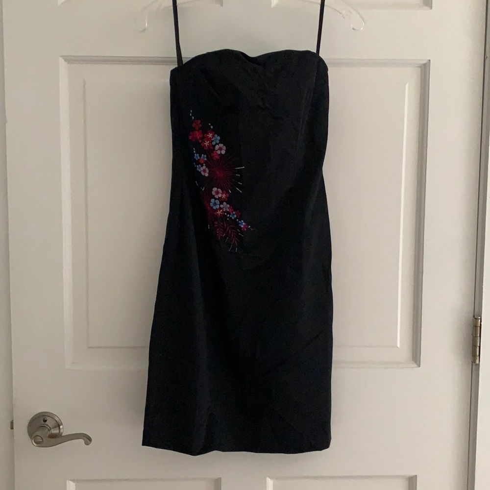 Express strapless dress with beautiful floral detail on right side